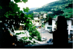 Moos: Blick vom Balkon unseres 4-Bett-Zimmers im Cafe Maria